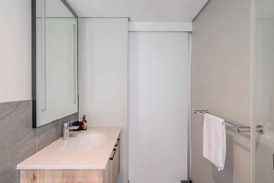 2 Bedroom Property for Sale in Sea Point Western Cape